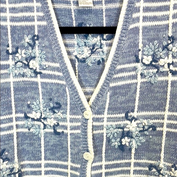 Christopher & Banks Blue and White Floral Embroidery Vest - Picture 4 of 9